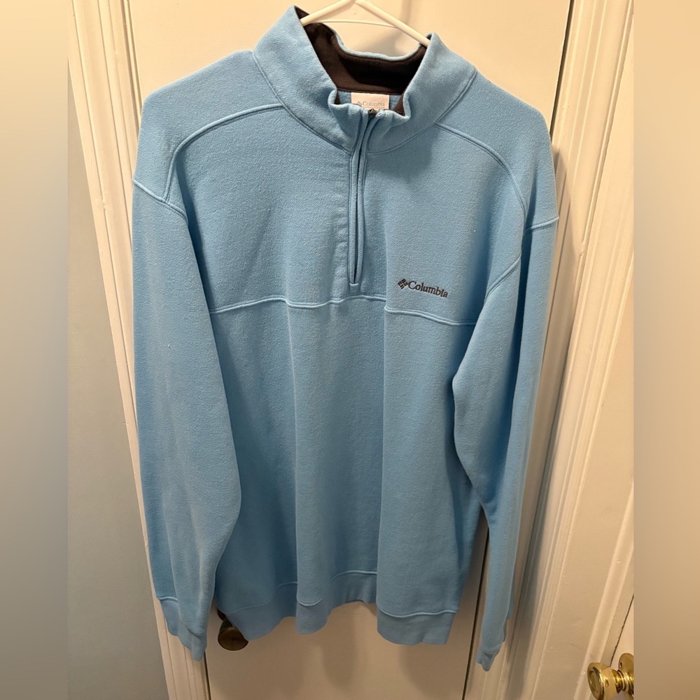 Men’s pullover by Columbia
